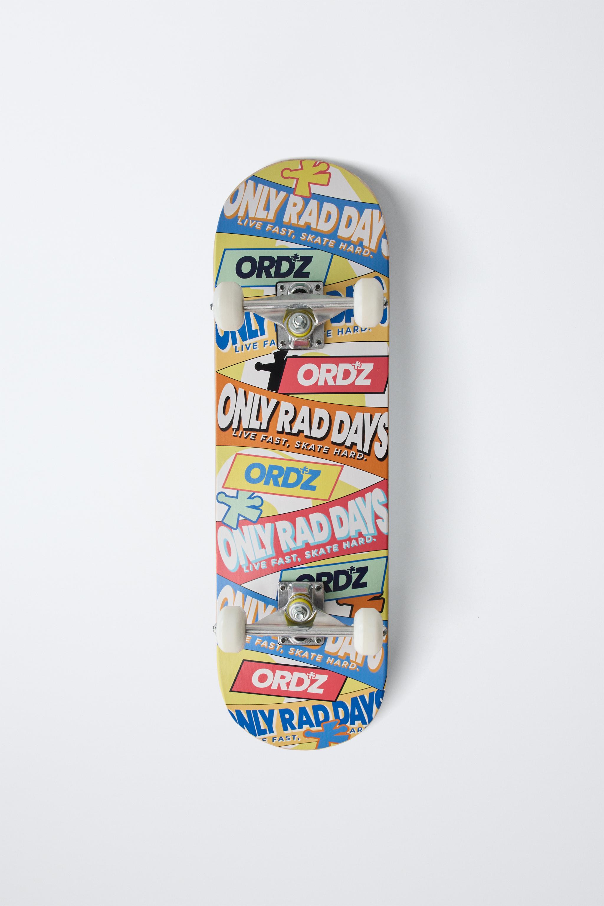SKATEBOARD
